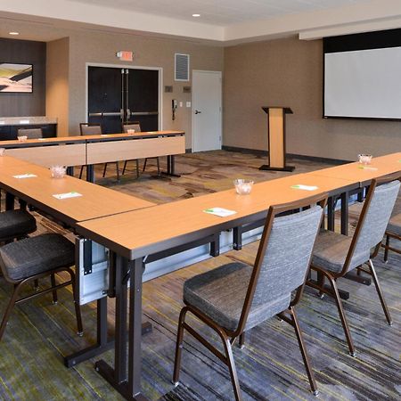 Courtyard By Marriott St. Louis St. Peters Hotell Saint Peters Eksteriør bilde