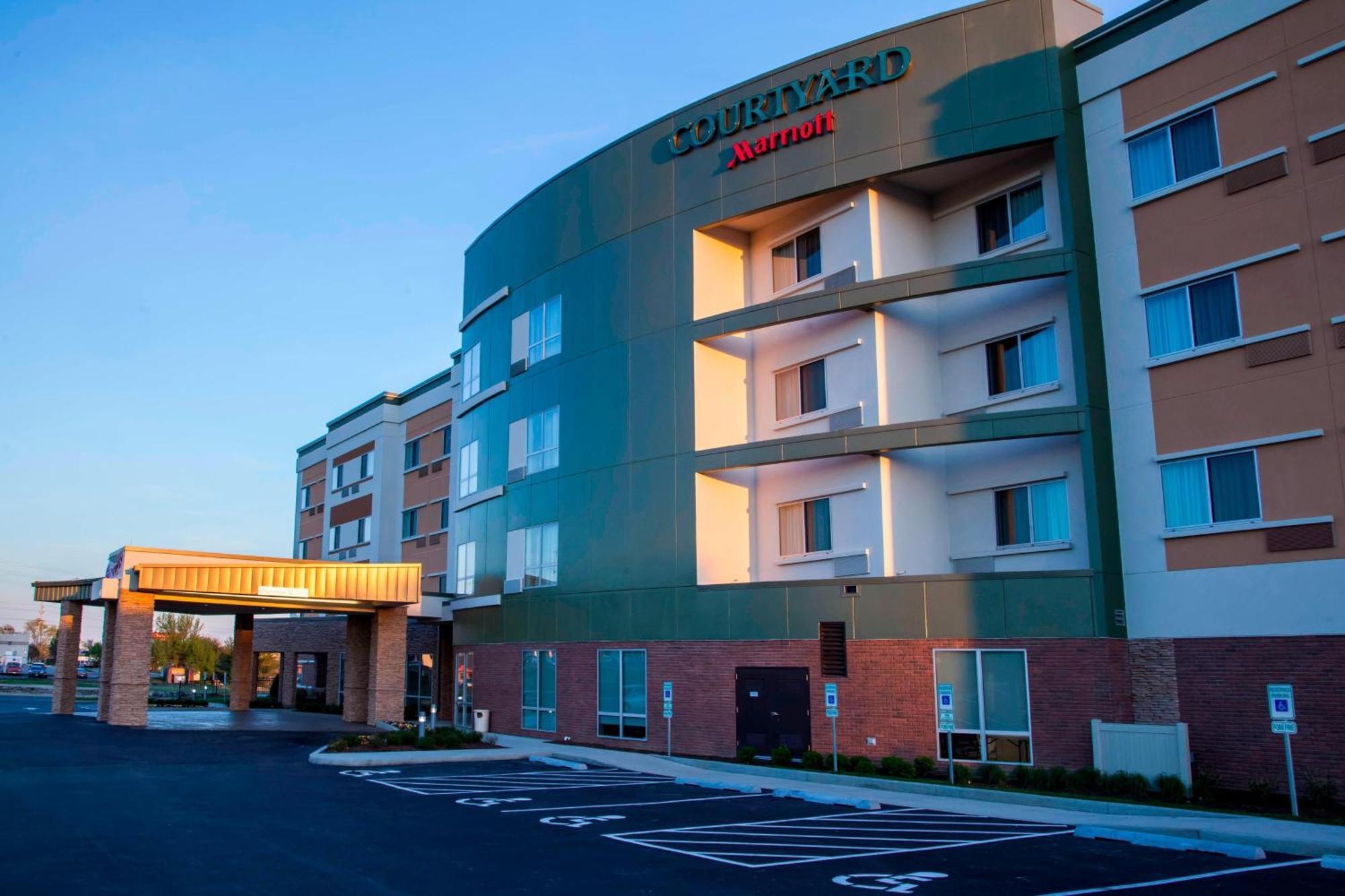 Courtyard By Marriott St. Louis St. Peters Hotell Saint Peters Eksteriør bilde